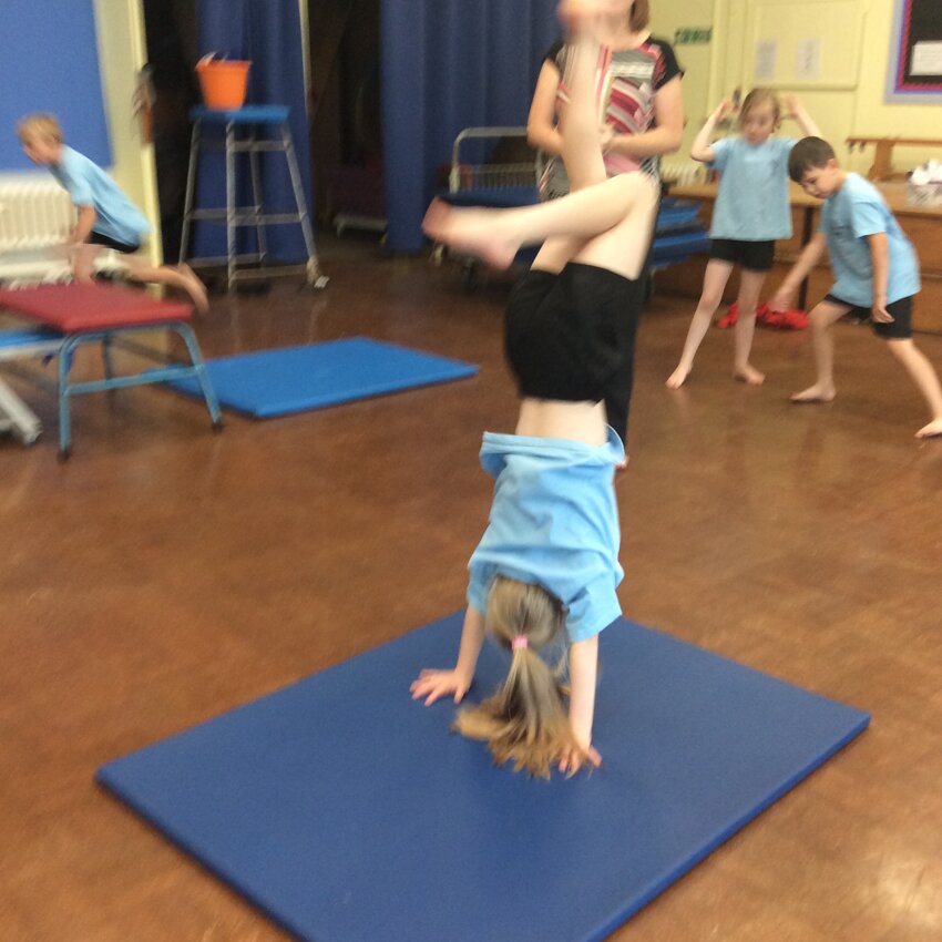 Image of Gymnastics in Year 3